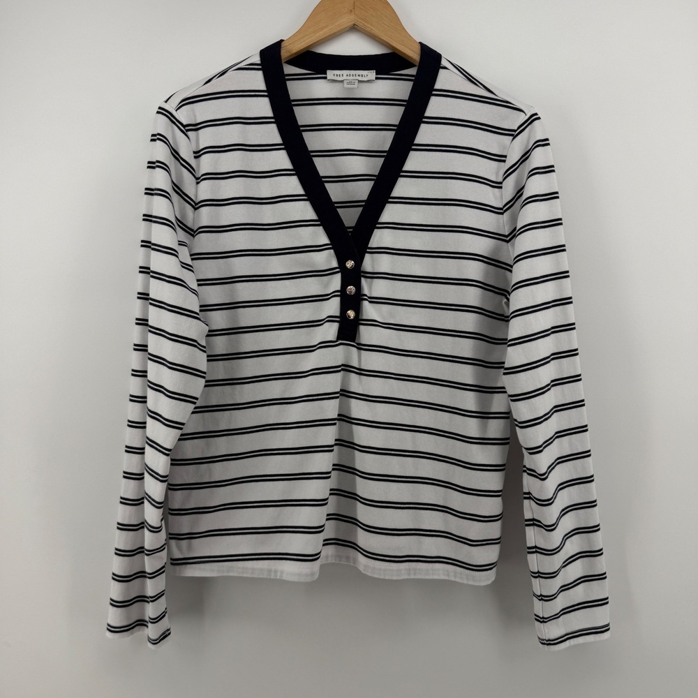 Free Assembly Womens XL Striped Henley V-Neck Long Sleeve Top Gold Crest Buttons